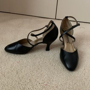 Capesio Dancesport Ballroom Shoes, 7M, Black Leather Upper, Black Suede Soles
